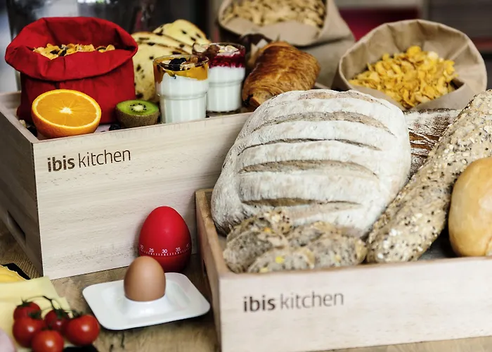 赫罗纳宜必思酒店