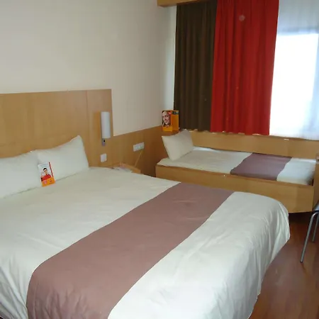 Ibis Gerona