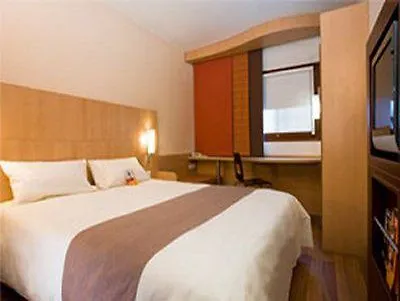 Ibis Gerona