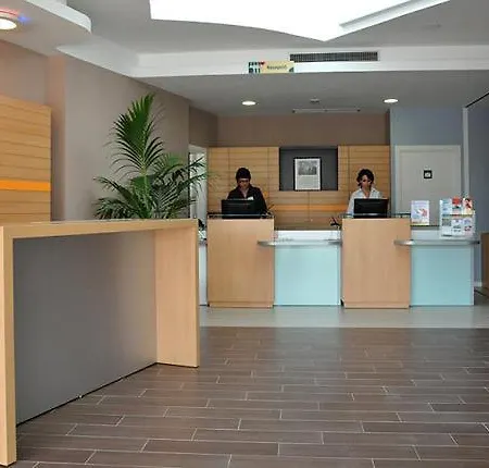 Ibis Gerona