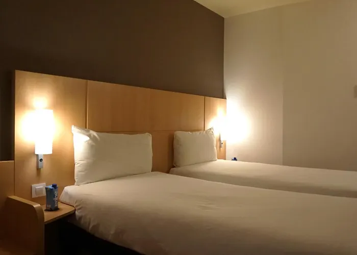 Ibis 2* Χιρόνα