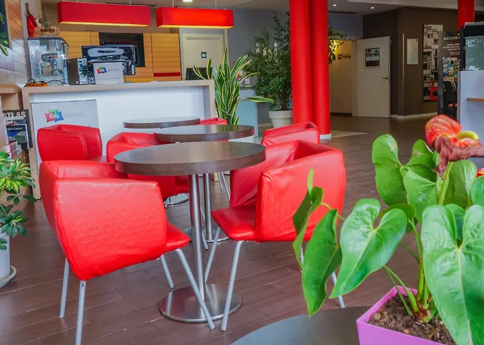 Ibis 2* Жерона