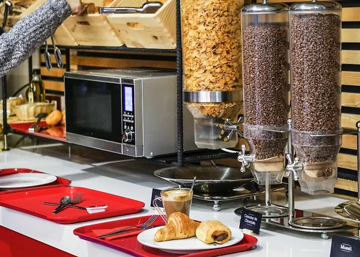 Ibis Готель Жерона