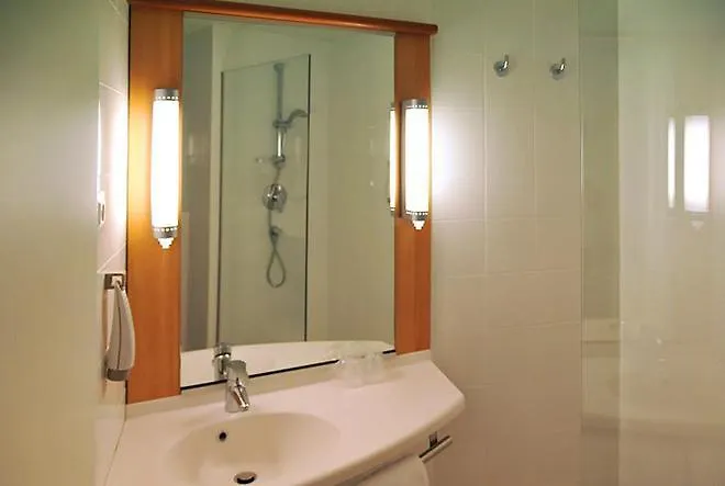 Ibis 2* Жерона