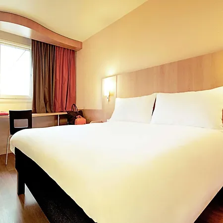 Ibis Girona