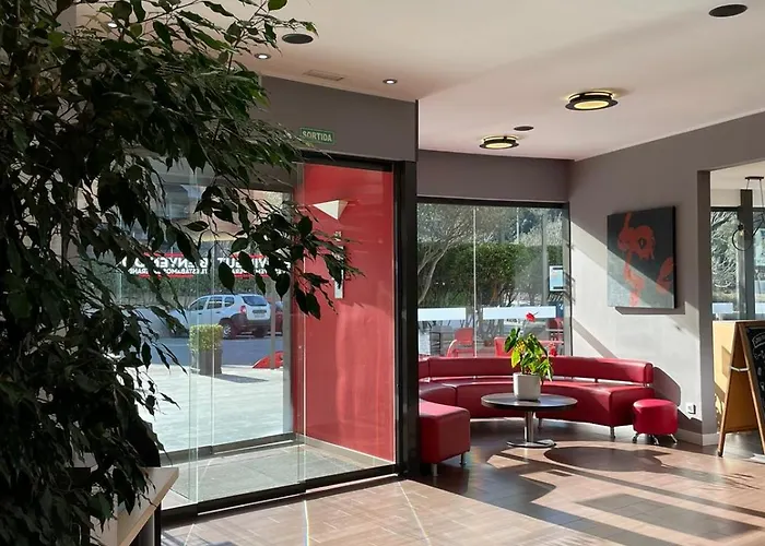 Ibis Szálloda Girona